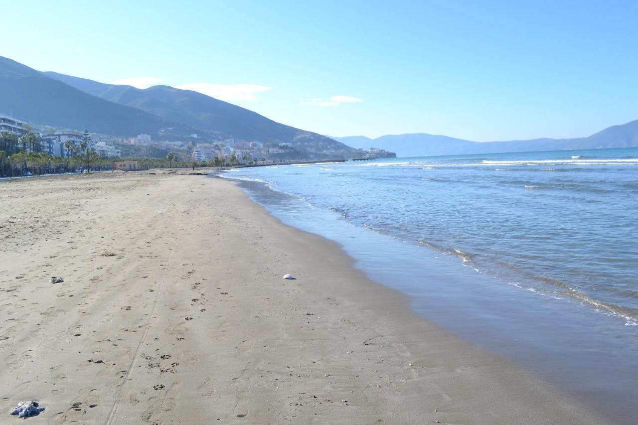 Vlorë Seaview Gateway 2 Bedrooms Apartment & Garage מראה חיצוני תמונה